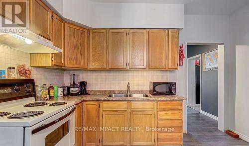 137 Elgin Street E, Oshawa, ON - Indoor Photo Showing Kitchen With Double Sink