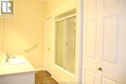 6 Autumn Court, Blenheim, ON - Indoor Photo Showing Bathroom