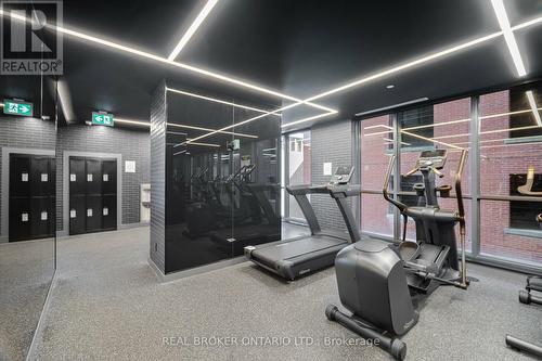 4005 - 327 King Street W, Toronto, ON - Indoor Photo Showing Gym Room