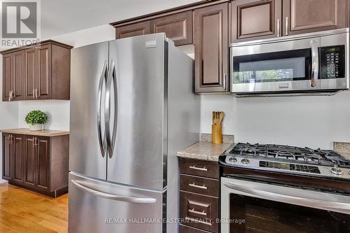 517 Belmont 2Nd Line, Havelock-Belmont-Methuen, ON - Indoor Photo Showing Kitchen With Stainless Steel Kitchen With Upgraded Kitchen