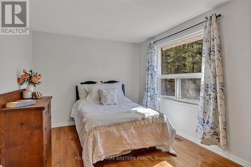 517 Belmont 2Nd Line, Havelock-Belmont-Methuen, ON - Indoor Photo Showing Bedroom