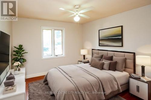 1644 Mardell Street, London, ON - Indoor Photo Showing Bedroom