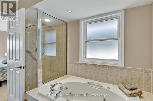 7 Hillview Drive, Kawartha Lakes (Bobcaygeon), ON - Indoor Photo Showing Bathroom