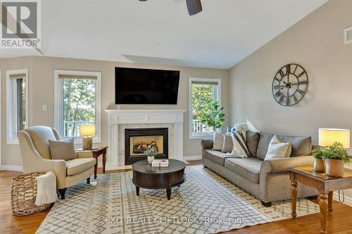 7 Hillview Drive, Kawartha Lakes (Bobcaygeon), ON - Indoor Photo Showing Living Room With Fireplace