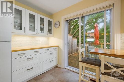 kitchen / patio door - 130 Hawthorne Avenue Unit#A, Ottawa, ON - Indoor