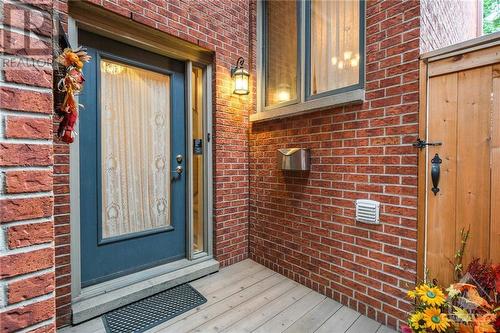 main entrance on side - 130 Hawthorne Avenue Unit#A, Ottawa, ON - Outdoor With Exterior