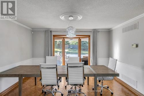 4226 Sugarbush Road, Mississauga, ON - Indoor Photo Showing Dining Room