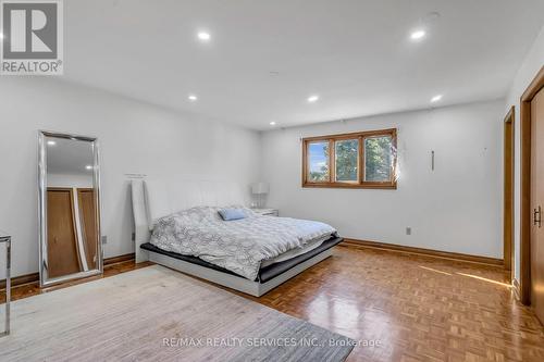 4226 Sugarbush Road, Mississauga, ON - Indoor Photo Showing Bedroom