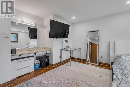 4226 Sugarbush Road, Mississauga, ON - Indoor Photo Showing Bedroom