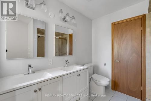 4266 Sugarbush Road, Mississauga, ON - Indoor Photo Showing Bathroom