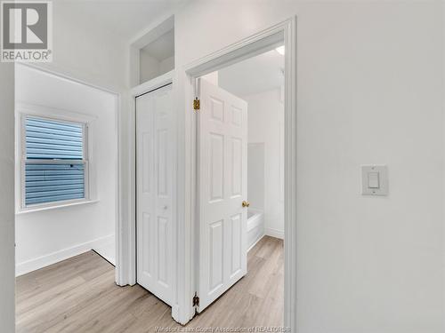 1046 Albert Road, Windsor, ON - Indoor Photo Showing Other Room