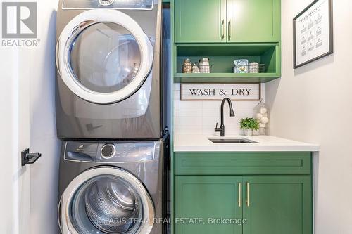 993 Whitney Crescent, Midland, ON - Indoor Photo Showing Laundry Room