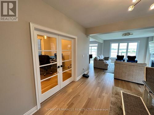 (Upper) - 15 Twilley Road, Brampton, ON - Indoor Photo Showing Living Room