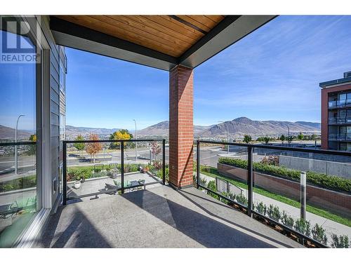 885 University  Drive Unit# 202, Kamloops, BC - Outdoor With View With Exterior