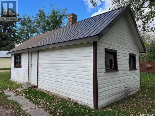 311 1St Street, Wilkie, SK - Outdoor