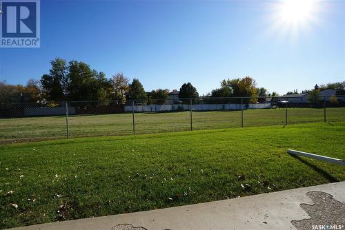 6429 Rochdale Boulevard, Regina, SK - Outdoor With Backyard