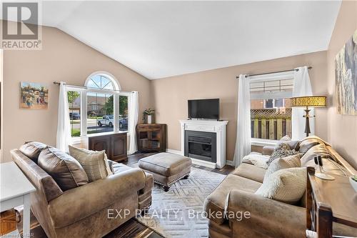 55 Thorold Avenue, Thorold, ON - Indoor Photo Showing Living Room With Fireplace