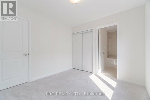 13 Rustic Oak Trail, North Dumfries, ON - Indoor Photo Showing Other Room