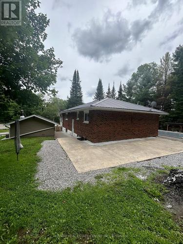 4885 Monck Road, Kawartha Lakes, ON - Outdoor