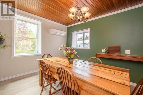 3415 Route 134, Shediac Cape, NB - Indoor Photo Showing Dining Room