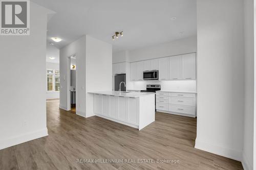 80 Windward Drive, Grimsby, ON - Indoor Photo Showing Kitchen