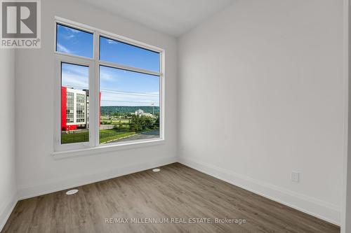 80 Windward Drive, Grimsby, ON - Indoor Photo Showing Other Room