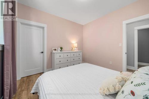 10 King Street, Kawartha Lakes, ON - Indoor Photo Showing Bedroom