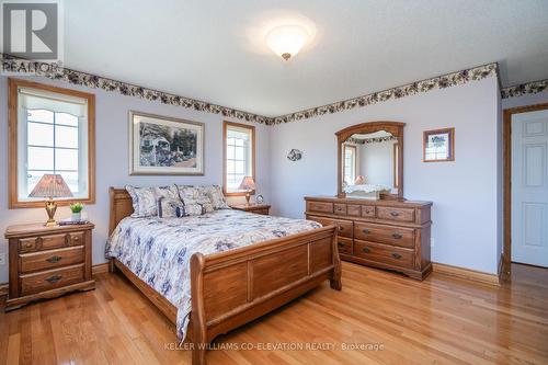 8485 Highway 93, Tiny, ON - Indoor Photo Showing Bedroom