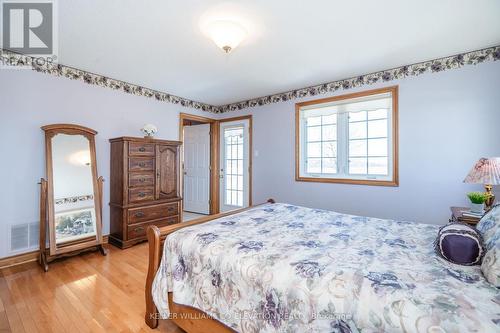 8485 Highway 93, Tiny, ON - Indoor Photo Showing Bedroom