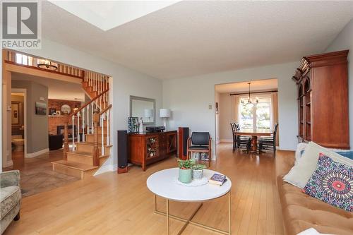 464 Kaireen Street, Sudbury, ON - Indoor Photo Showing Living Room