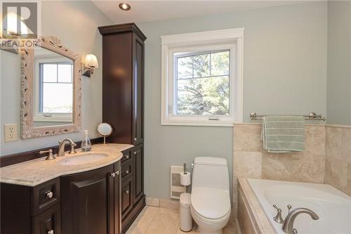 464 Kaireen Street, Sudbury, ON - Indoor Photo Showing Bathroom