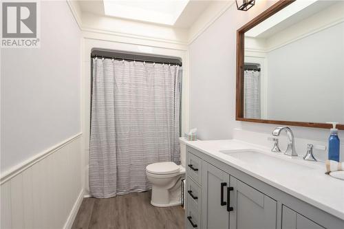 464 Kaireen Street, Sudbury, ON - Indoor Photo Showing Bathroom