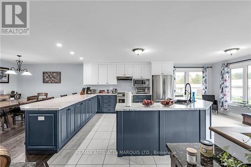 5269 Macleod Road, South Stormont, ON - Indoor Photo Showing Kitchen With Upgraded Kitchen