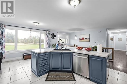 5269 Macleod Road, South Stormont, ON - Indoor Photo Showing Kitchen