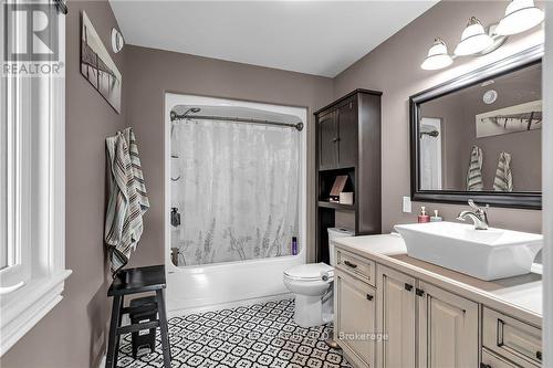 5269 Macleod Road, South Stormont, ON - Indoor Photo Showing Bathroom