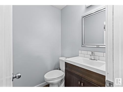 182 Tudor Ln Nw Nw, Edmonton, AB - Indoor Photo Showing Bathroom