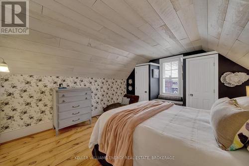 434 Bloomfield Main Street, Prince Edward County (Bloomfield), ON - Indoor Photo Showing Bedroom