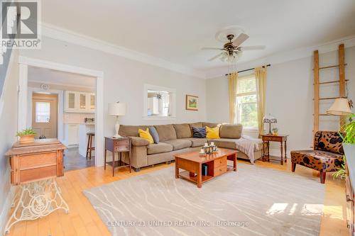 398 Concession 11 E, Trent Hills, ON - Indoor Photo Showing Living Room