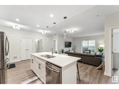 #134 1154 Adamson Dr Sw, Edmonton, AB - Indoor Photo Showing Kitchen With Double Sink With Upgraded Kitchen