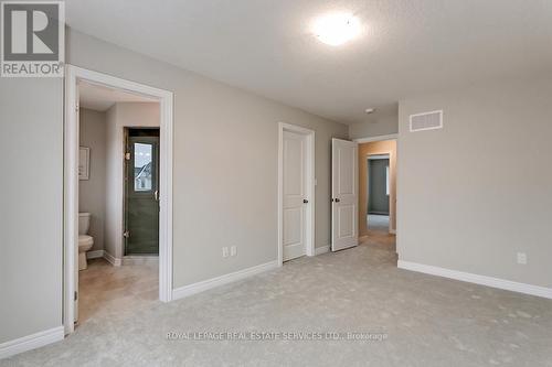 24 Foothills Lane, Hamilton, ON - Indoor Photo Showing Other Room