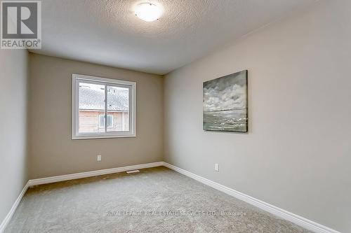 24 Foothills Lane, Hamilton, ON - Indoor Photo Showing Other Room