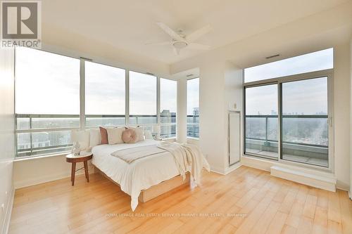 2201 - 1 Hurontario Street, Mississauga, ON - Indoor Photo Showing Bedroom