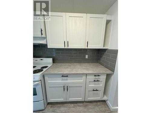 1703 Menzies Street Unit# 314, Merritt, BC - Indoor Photo Showing Kitchen