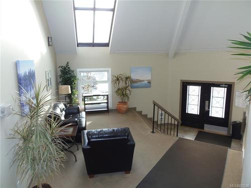 104-3270 Ross Rd, Nanaimo, BC - Indoor Photo Showing Other Room