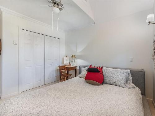 1337 Marchant Rd, Central Saanich, BC - Indoor Photo Showing Bedroom