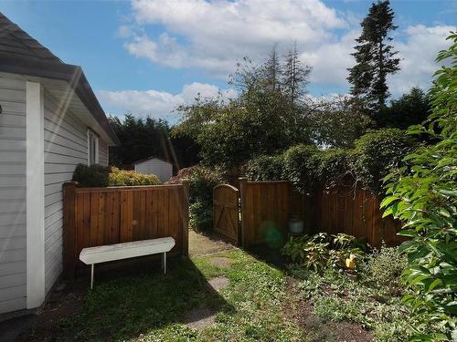 1337 Marchant Rd, Central Saanich, BC - Outdoor