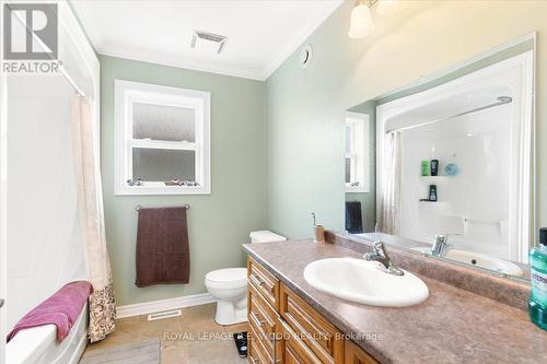 78 Oliver Crescent, Zorra (Thamesford), ON - Indoor Photo Showing Bathroom