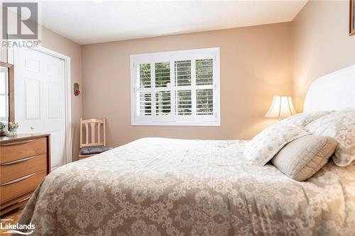 285 Crooked Bay Road, Port Severn, ON - Indoor Photo Showing Bedroom