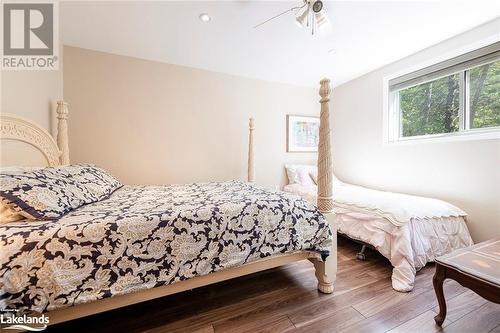 285 Crooked Bay Road, Port Severn, ON - Indoor Photo Showing Bedroom