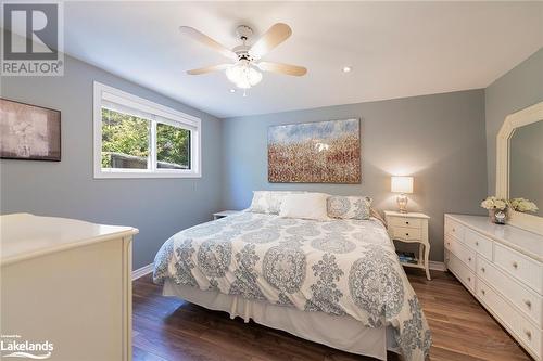 285 Crooked Bay Road, Port Severn, ON - Indoor Photo Showing Bedroom